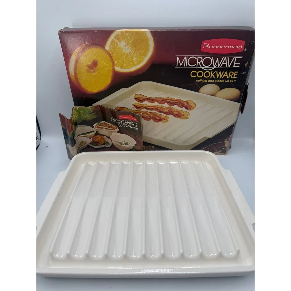 Vintage Rubbermaid Microwave Cookware Bacon Roasting Pan White 5166 with Box
